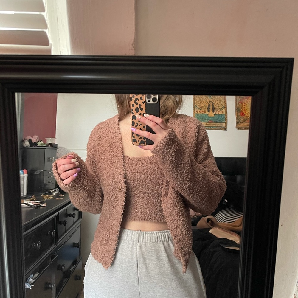 Pacsun tank and cardigan combo